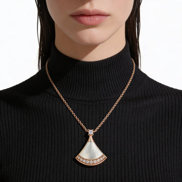 Divas' Dream White Fan Drop Necklace