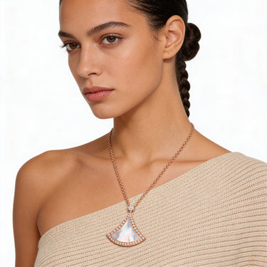 Divas' Dream White Halo Fan Necklace