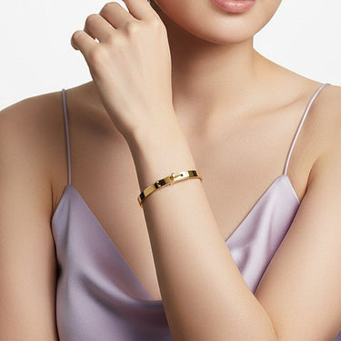 Kelly Inspired H Bracelet