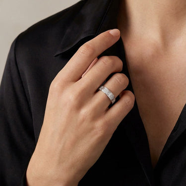 Love Pavé Band Ring