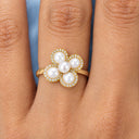 Perla Pearl Petal Flower Ring