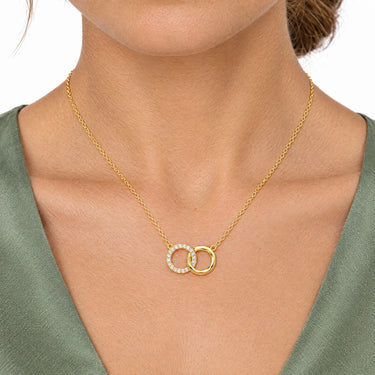 Unita Interlocking Circles Pendant Necklace