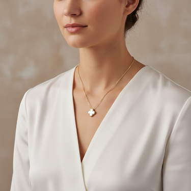 Vintage Alhambra Mother Of Pearl Clover Pendant Necklace