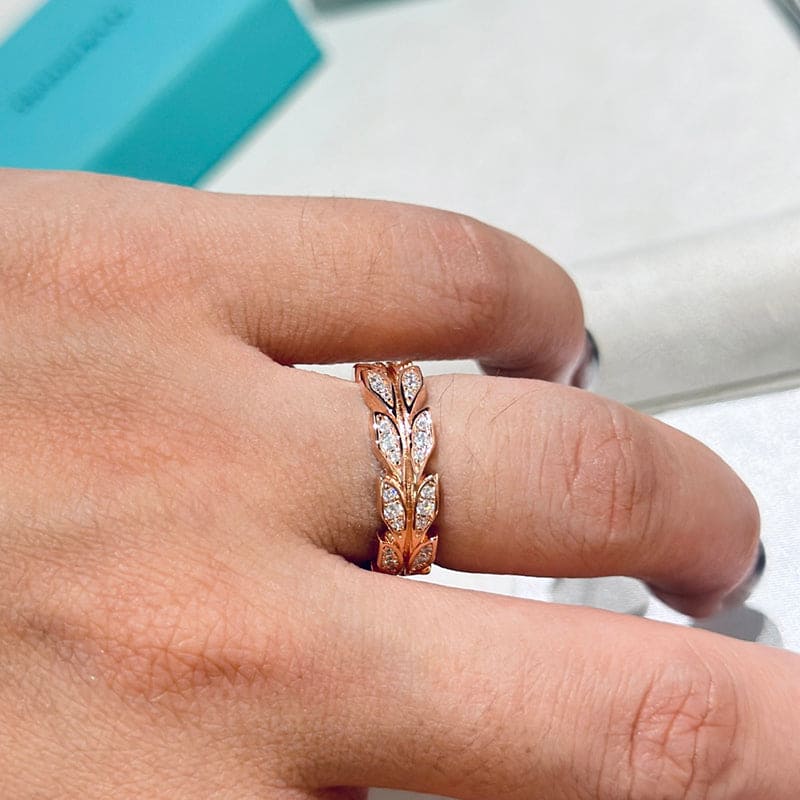 Pnstime T Victoria Vine Ring - Image 4