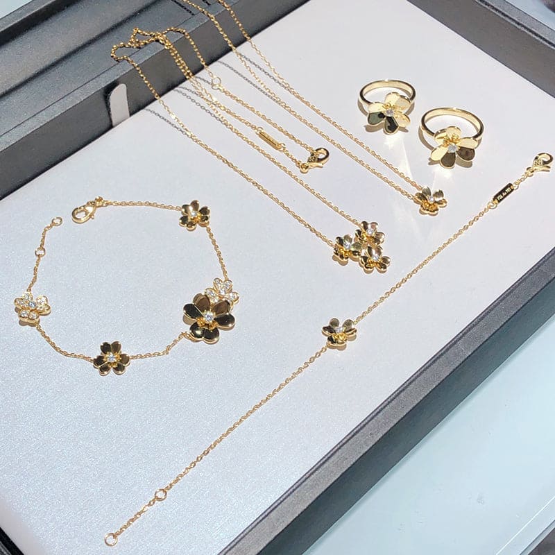 Pnstime 5 Flowers Frivole Diamonds Clover Bracelet Elegant Luxury - Image 10