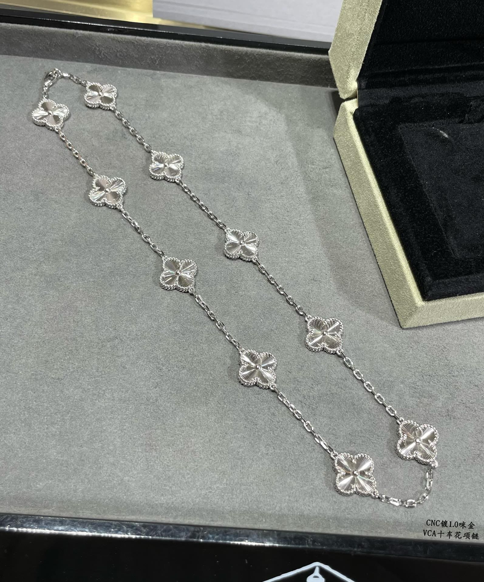 Pnstime Vintage Alhambra 10 Motifs Necklace - Image 8