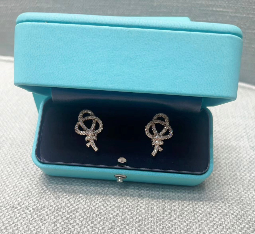 Pnstime T Keys Woven Diamond Earrings - Image 4