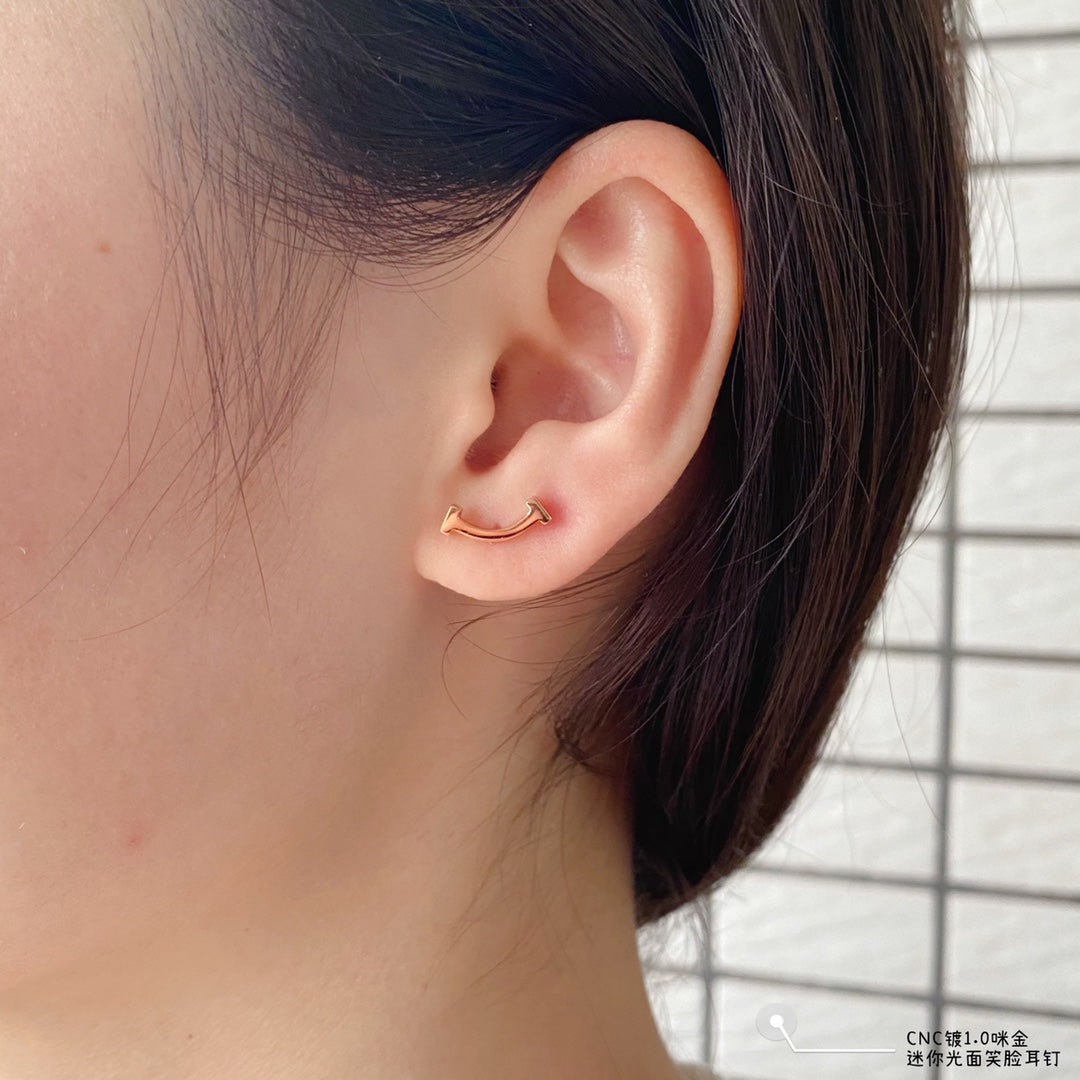 Pnstime T Smile Earrings - Image 2