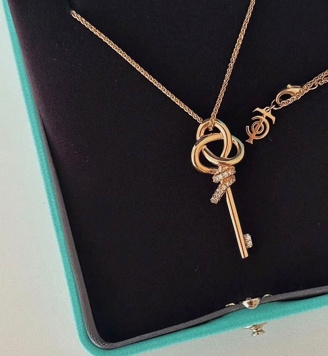 Pnstime T Keys Woven Diamonds Medium Necklace - Image 3