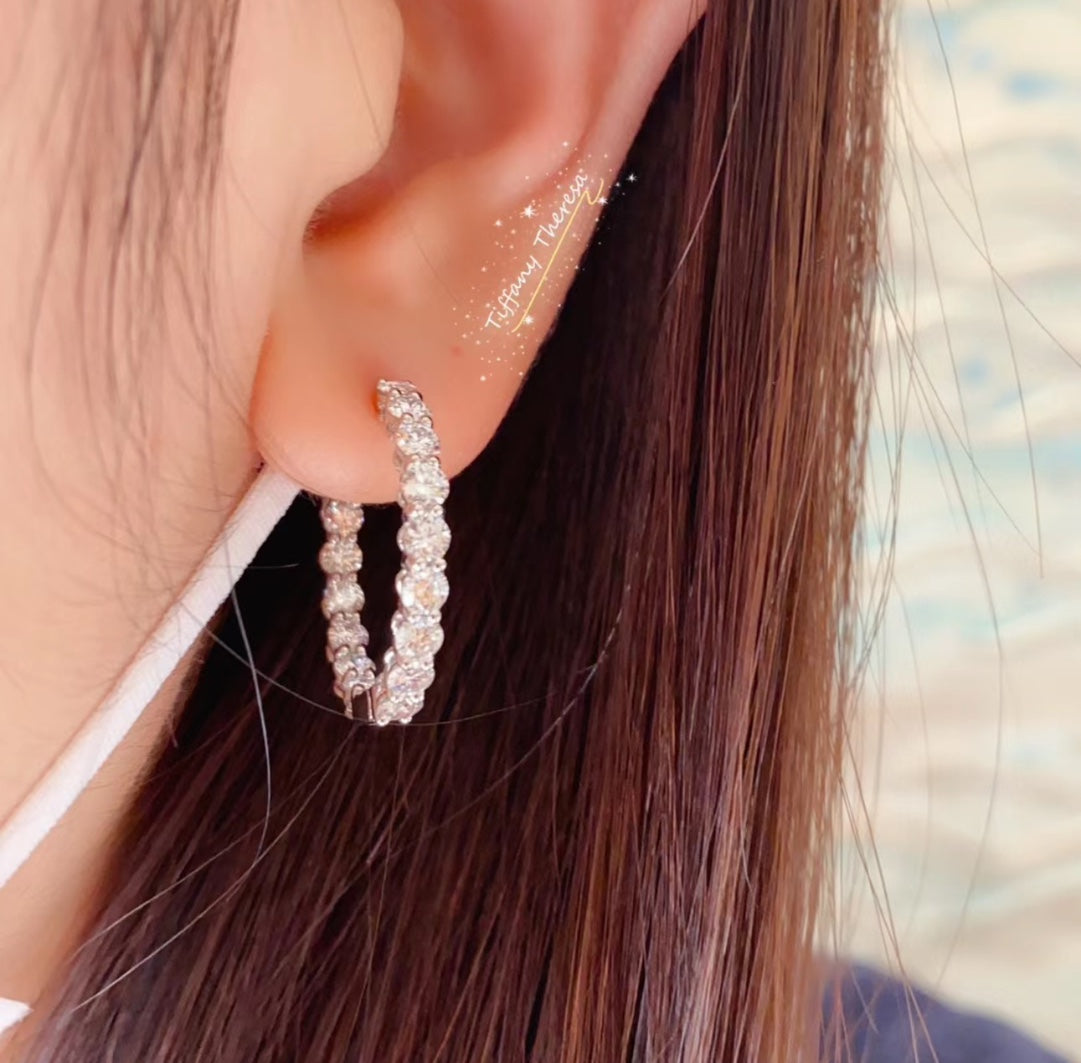 Pnstime T Hoop Diamonds Earrings - Image 2