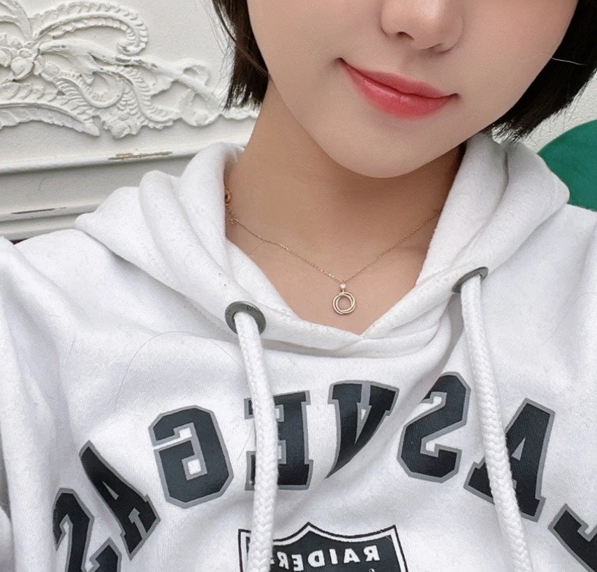 Pnstime Trinity Necklace - Image 5