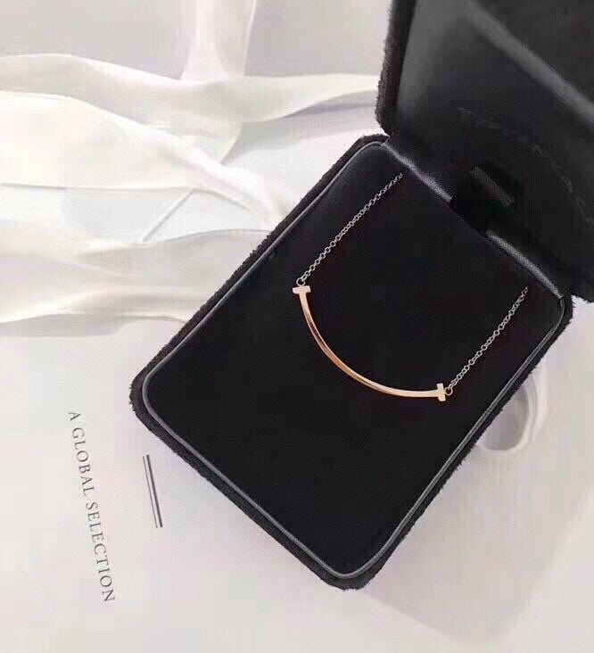 Pnstime T Medium Diamond Pendant Necklace - Image 6