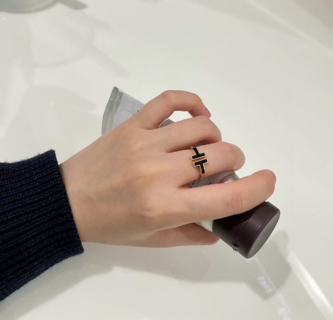 Pnstime T Black Onyx Wire Ring - Image 2