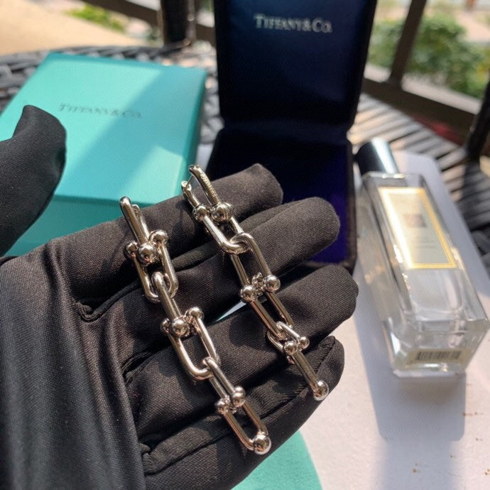 Pnstime T HardWear Graduated Link Earrings - Image 5