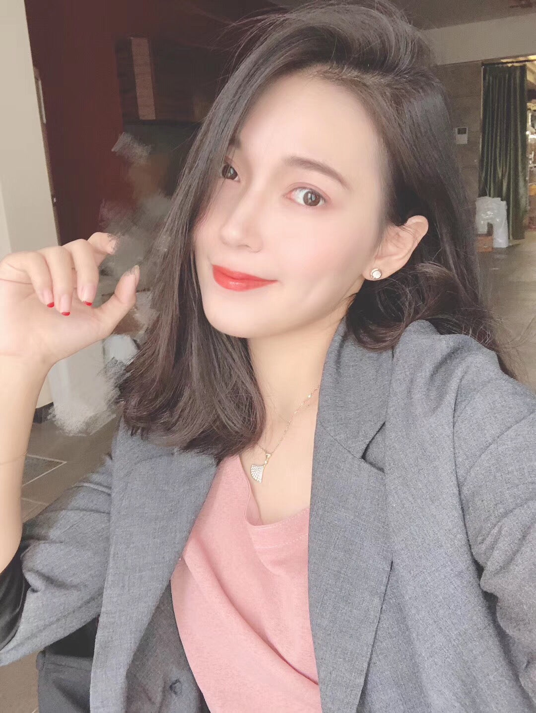 Pnstime T Mother-of-pearl Circle Earrings - Image 2