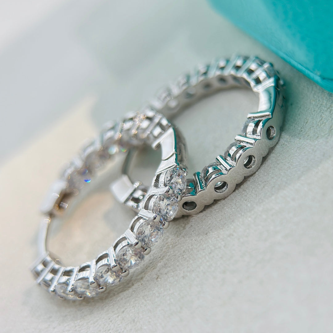 Pnstime T Hoop Diamonds Earrings - Image 6