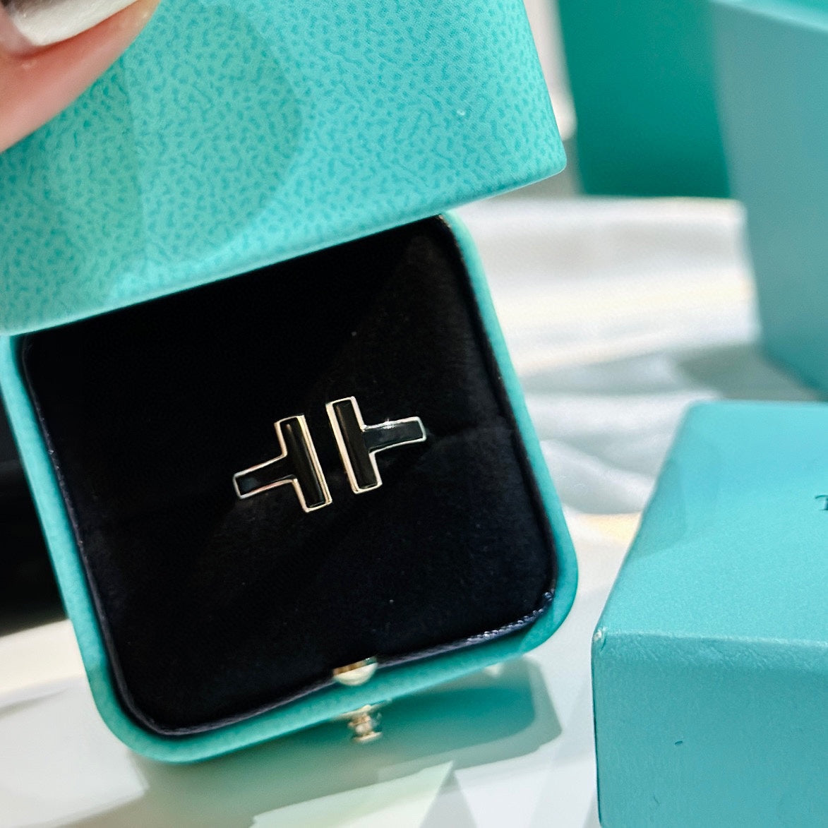 Pnstime T Black Onyx Wire Ring - Image 9