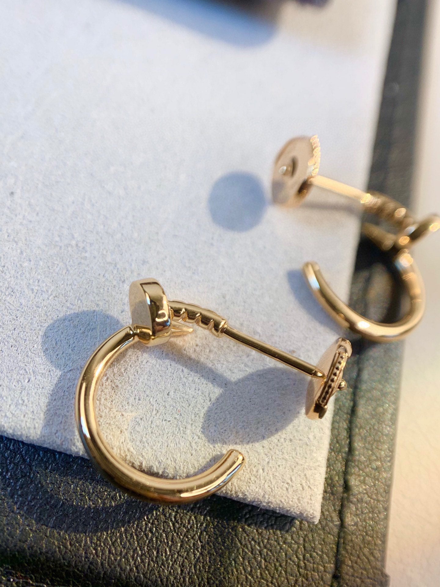 Pnstime Juste Un Clou Small Earrings Couple Women - Image 4