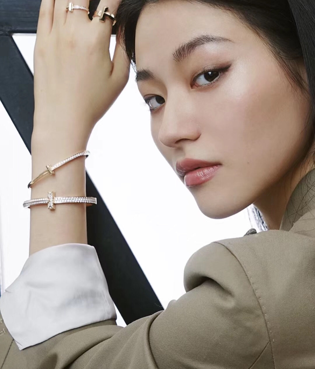 Pnstime T1 Wide Diamond Hinged Bangle Bracelet - Image 7