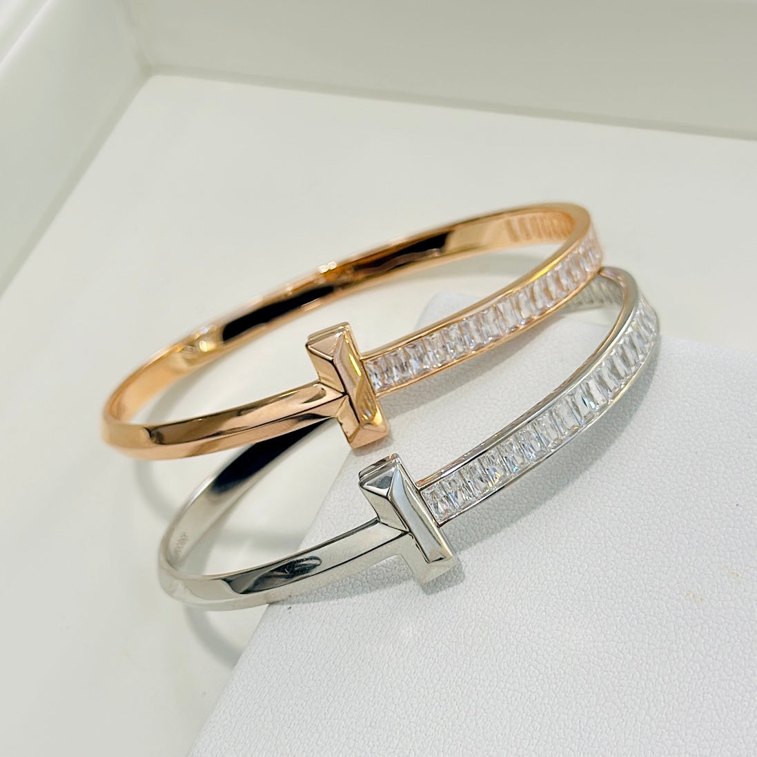 Pnstime T1 Wide Diamond Hinged Bracelet - Image 10