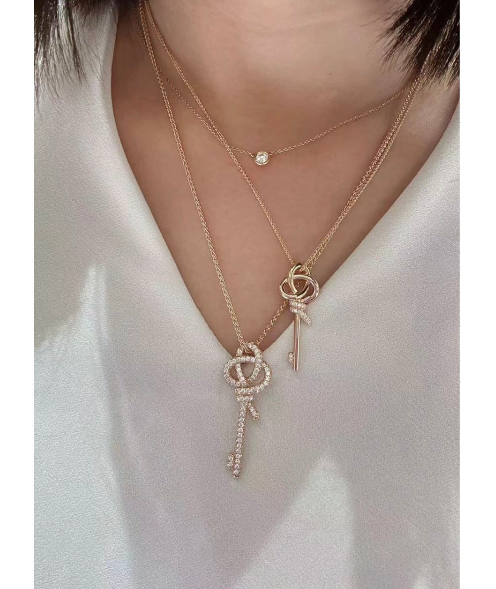 Pnstime T Keys Woven Diamonds Medium Necklace - Image 7