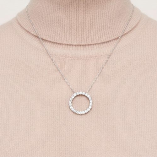 Circle Pendant Necklace