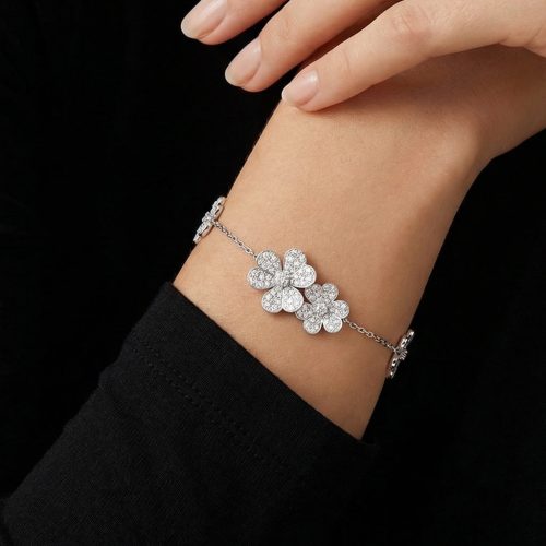 Frivole 5 Flowers Clover Bracelet