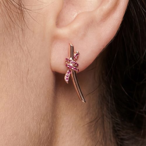 Knot Earrings With Pink