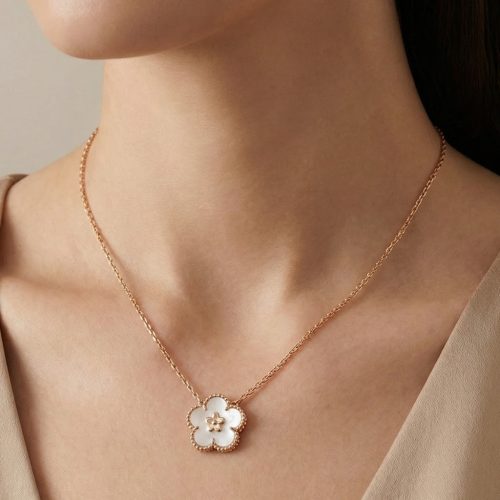 Lucky Spring Clover Pendant Necklace