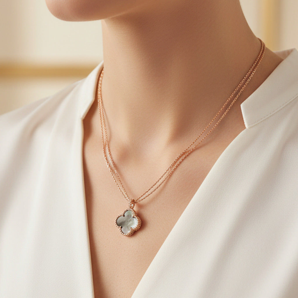 Magic Alhambra Black Pearl Clover Necklace