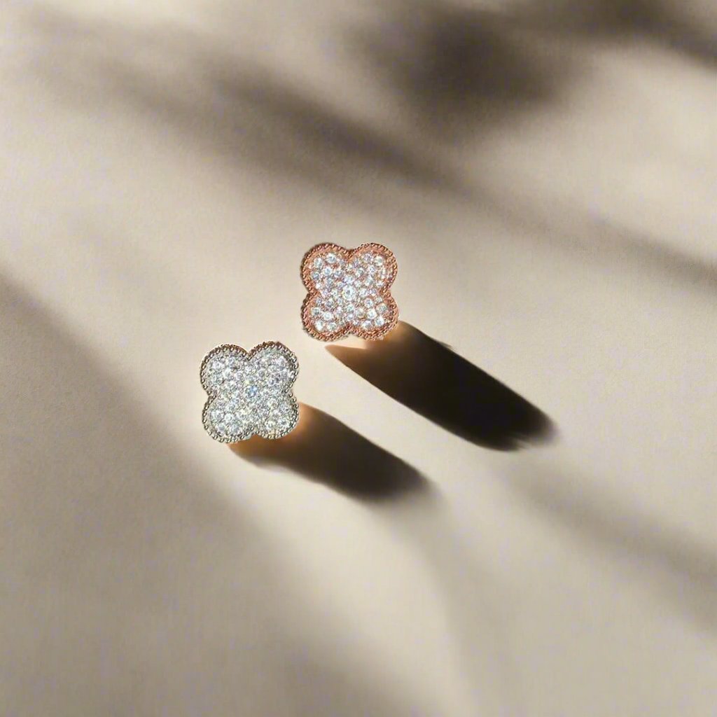 Magic Alhambra Clover Ring - Image 5