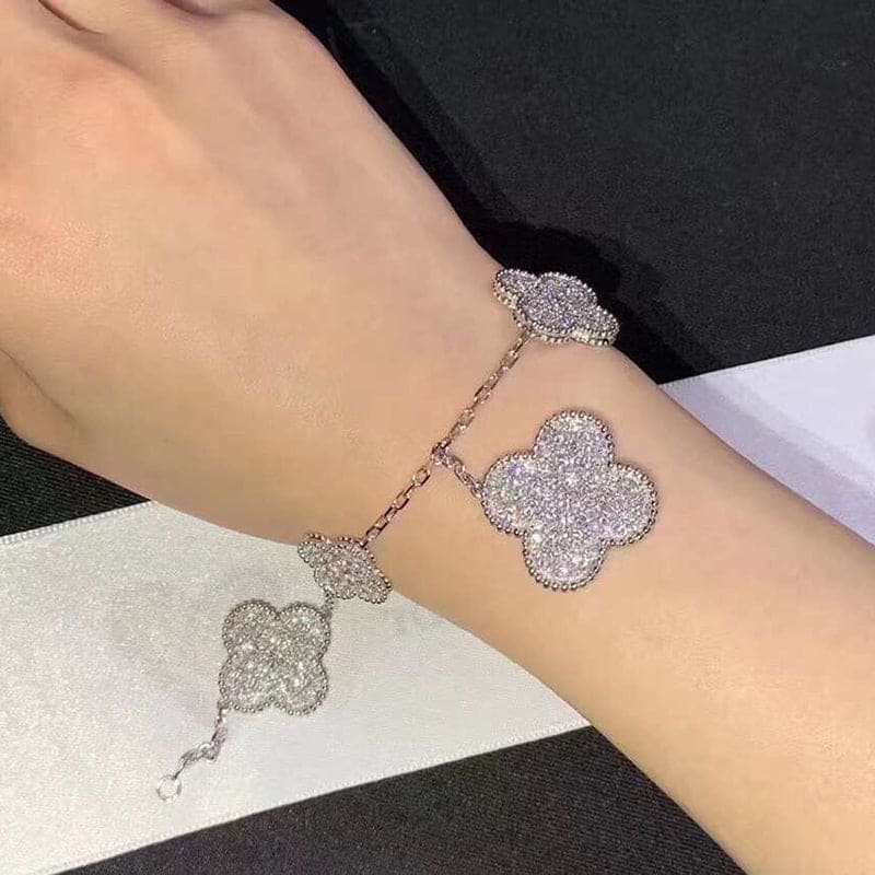 Magic Alhambra Five Motifs Clover Bracelet - Image 4