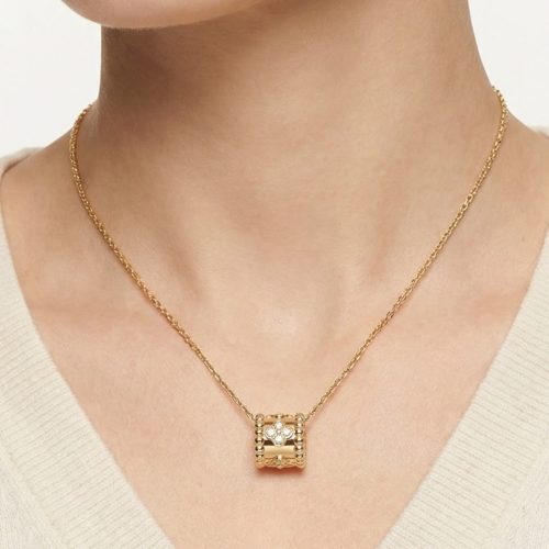 Perlée Clovers Pendant Necklace