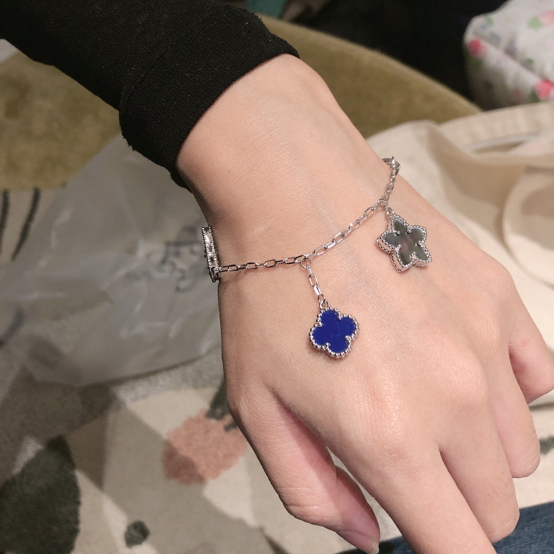 Sweet Alhambra Four Motifs Bracelet - Image 2