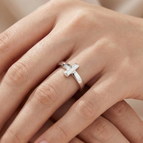 T1 Minimalist Band Ring