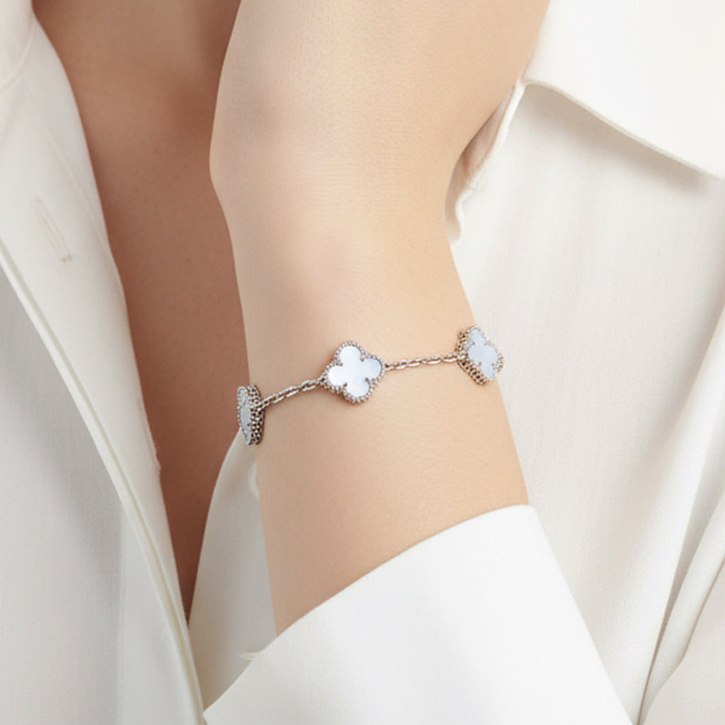 Vintage Alhambra Chalcedony Clover Bracelet