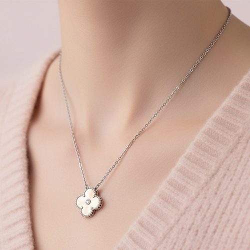 Vintage Alhambra Clover Pendant Necklace