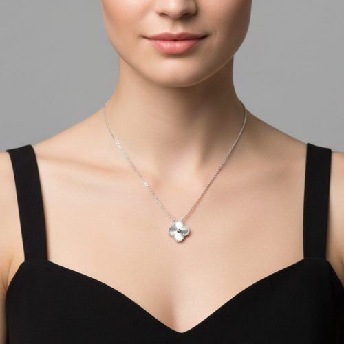 Vintage Alhambra Pendant Clover Necklace